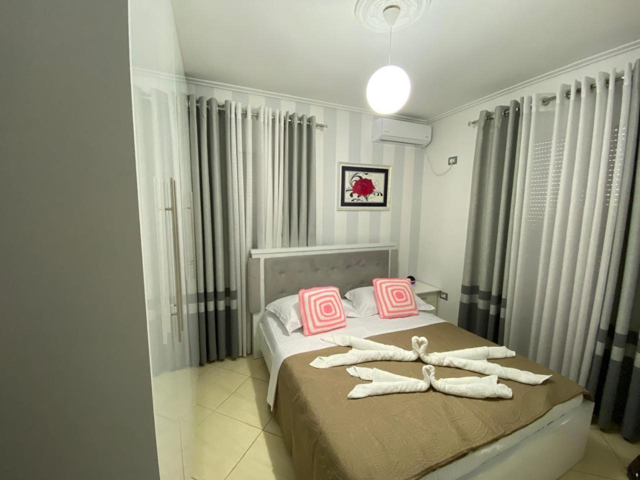 Olive Tree Apartment Sarandë Exterior foto